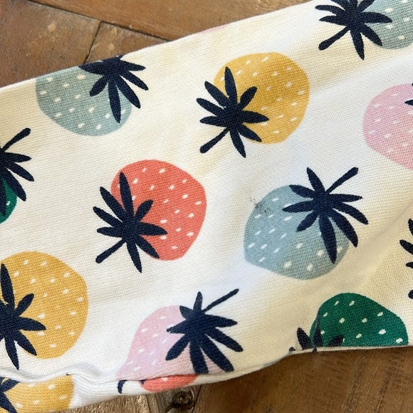 Hanna Andersson rainbow strawberry crewneck cropped sweatshirt 6-7 years - Picture 6 of 6